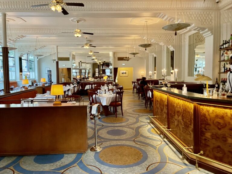 hotel rochechouart paris