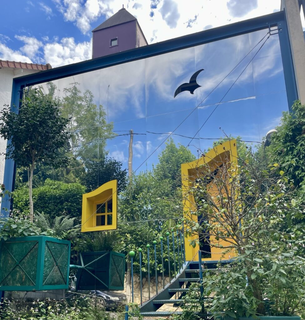 A house on Rue des Fougères. Photo: Paris Update